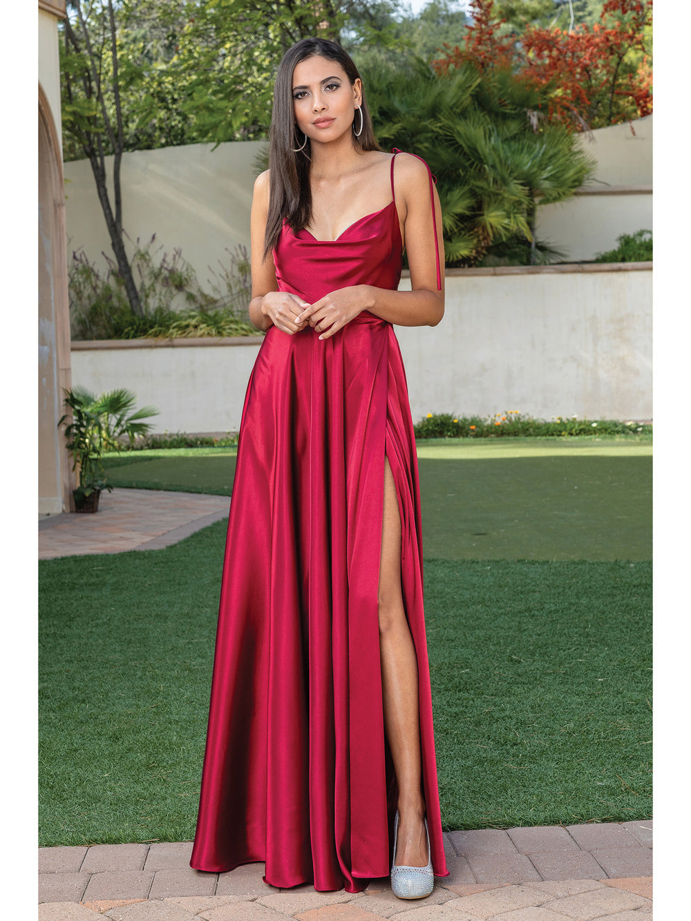 Dancing Queen 4285 - Cowl Neck A-Line Prom Dress M / Burgundy