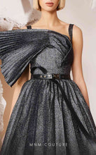 Load image into Gallery viewer, MNM Couture E0017