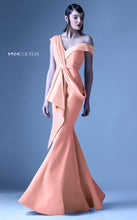 Load image into Gallery viewer, MNM Couture G0947