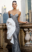 Load image into Gallery viewer, MNM Couture G0961