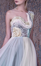 Load image into Gallery viewer, MNM Couture G1002