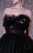 Load image into Gallery viewer, MNM Couture G1024