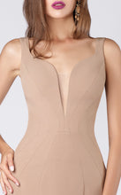 Load image into Gallery viewer, MNM Couture M0008