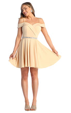 Load image into Gallery viewer, May Queen MQ1916