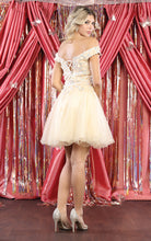 Load image into Gallery viewer, May Queen MQ1966