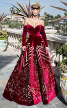 Load image into Gallery viewer, MNM Couture N0279