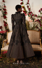 Load image into Gallery viewer, MNM Couture N0477