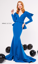 Load image into Gallery viewer, MnM Couture N0315