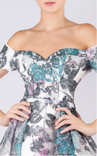 Load image into Gallery viewer, MNM Couture M0049