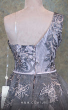 Load image into Gallery viewer, MNM Couture V6418