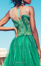 Load image into Gallery viewer, MNM Couture G1013