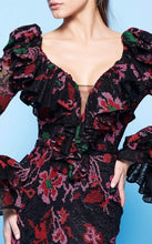 Load image into Gallery viewer, MNM Couture N0234