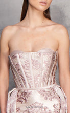 Load image into Gallery viewer, MNM Couture N0154