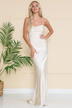 Load image into Gallery viewer, Amelia Couture 6111
