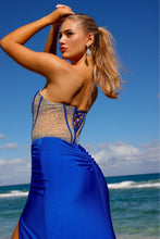 Load image into Gallery viewer, Amelia Couture SU069
