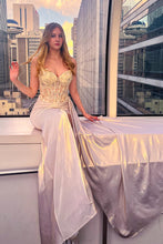 Load image into Gallery viewer, Amelia Couture 2055
