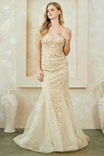 Load image into Gallery viewer, Amelia Couture SU081
