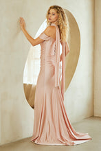 Load image into Gallery viewer, Amelia Couture 3101
