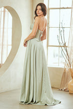 Load image into Gallery viewer, Amelia Couture 4053
