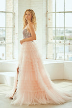 Load image into Gallery viewer, Amelia Couture SU096
