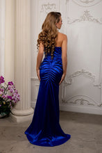 Load image into Gallery viewer, May Queen MQ2238
