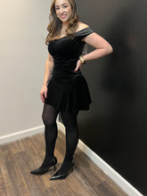 Load image into Gallery viewer, Joselynn O/S Velvet Dress
