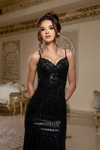Load image into Gallery viewer, May Queen RQ8235

