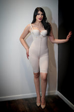 Load image into Gallery viewer, Power Sculpt Hourglass Body
