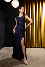 Load image into Gallery viewer, May Queen RQ8256
