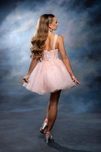 Load image into Gallery viewer, May Queen MQ2225

