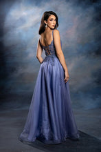 Load image into Gallery viewer, May Queen MQ2212
