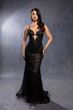 Load image into Gallery viewer, May Queen RQ8229
