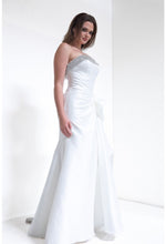 Load image into Gallery viewer, Terani Couture 252E5131
