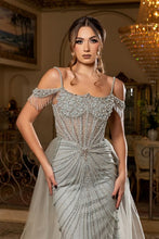 Load image into Gallery viewer, May Queen RQ8277
