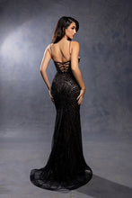 Load image into Gallery viewer, May Queen RQ8237
