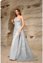 Load image into Gallery viewer, Terani Couture 252E5134

