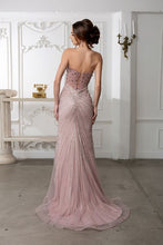 Load image into Gallery viewer, May Queen RQ8216
