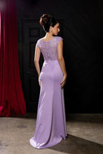 Load image into Gallery viewer, May Queen RQ8256
