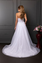 Load image into Gallery viewer, May Queen RQ8274
