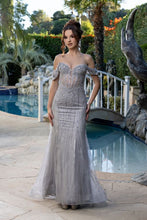Load image into Gallery viewer, May Queen RQ8233
