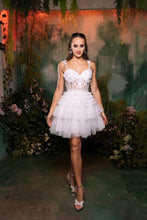 Load image into Gallery viewer, May Queen MQ2097
