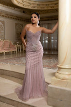 Load image into Gallery viewer, May Queen RQ8217
