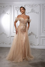 Load image into Gallery viewer, May Queen RQ8224
