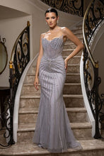 Load image into Gallery viewer, May Queen RQ8217
