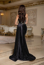 Load image into Gallery viewer, May Queen RQ8244
