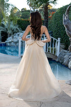 Load image into Gallery viewer, May Queen RQ8234
