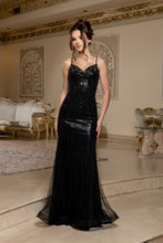 Load image into Gallery viewer, May Queen RQ8235
