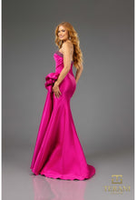 Load image into Gallery viewer, Terani Couture 252E5131
