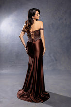 Load image into Gallery viewer, May Queen RQ8227
