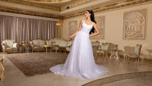 Load image into Gallery viewer, May Queen RQ8273
